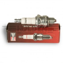 L82C Champion Spark plug that replaces L7/L10S